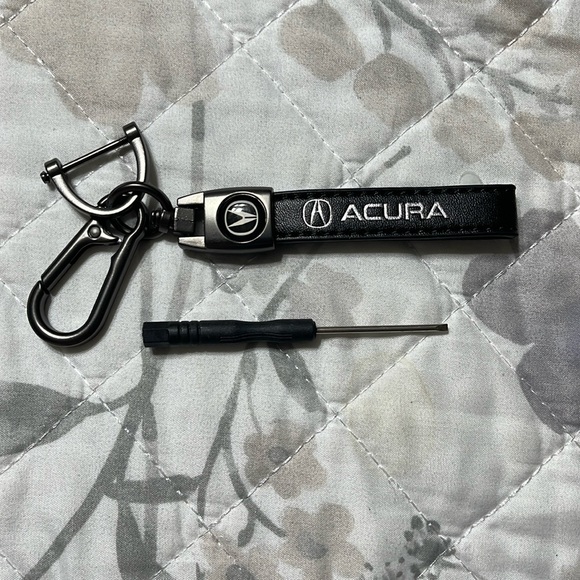 New Acura key ring and mini screwdriver - Picture 1 of 5